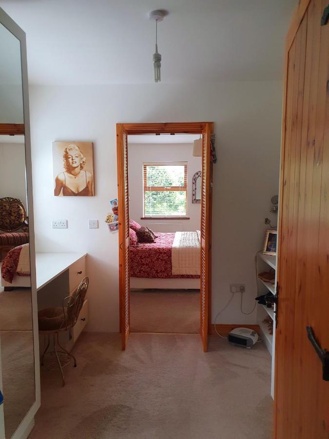 Urkers' Guest Accommodation Crossmaglen Buitenkant foto